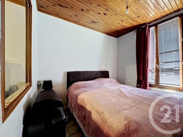 Immeuble à vendre  149,55 m 2   VILLEURBANNE  - 69