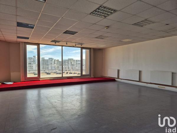 Bureaux à vendre 100 m² Évry