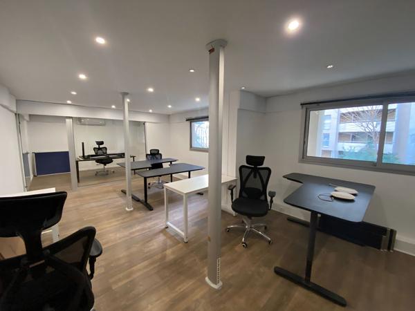 Bureaux lumineux avec parkings à louer - Prado / Périer - 13008 Marseille