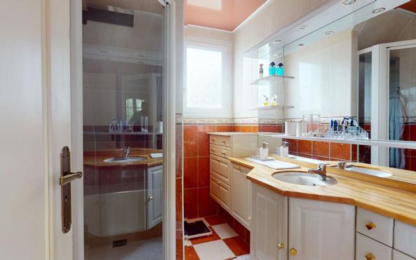 Maison à vendre    6 pièces • 166,27 m2 Fontaine-la-Mallet