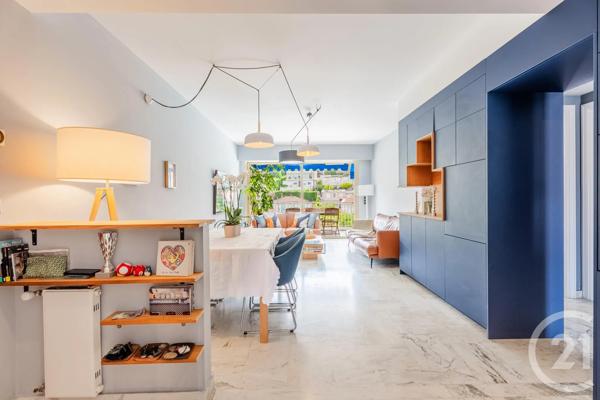 Appartement F3 à vendre  3 pièces - 90 m 2   VILLEFRANCHE SUR MER  - 06