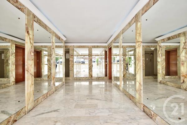 Appartement F3 à vendre  3 pièces - 90 m 2   VILLEFRANCHE SUR MER  - 06