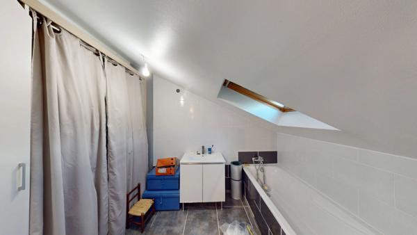 Maison de village rénovée 53m2 Domène Hyper-centre