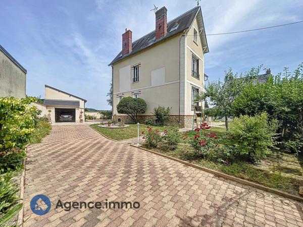 AUBIGNE-RACAN (72800) maison 7 pièces 190 m2 - studio