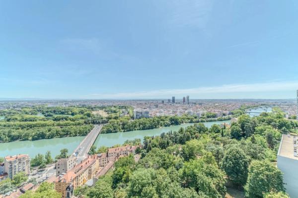 69004 Lyon – appartement lumineux - 4 pièces - 2 chambres - toit-terrasse -proximité commodités – 15 minutes du parc de la Tête D’or
