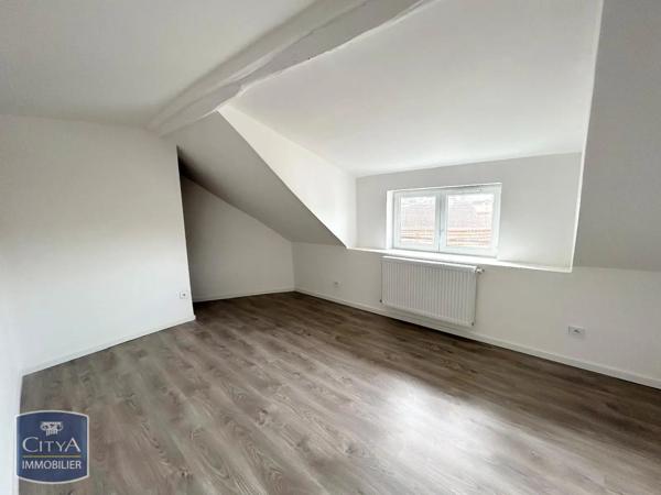 Maison à louer 7 pièces 177.39m² Denain (59220)