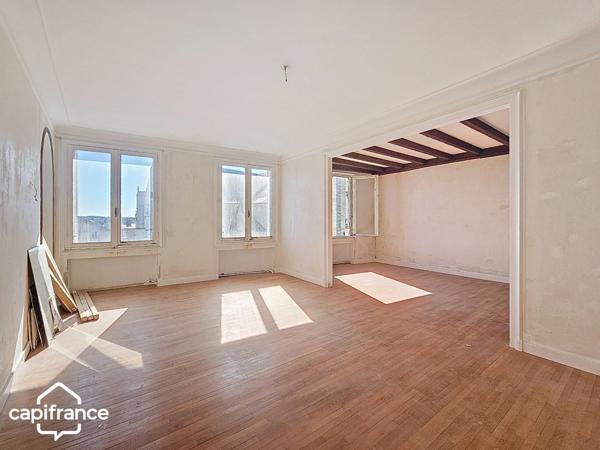 Immeuble à rénover – 335 m² dans le centre historique de Thouars (79) Deux Sèvres