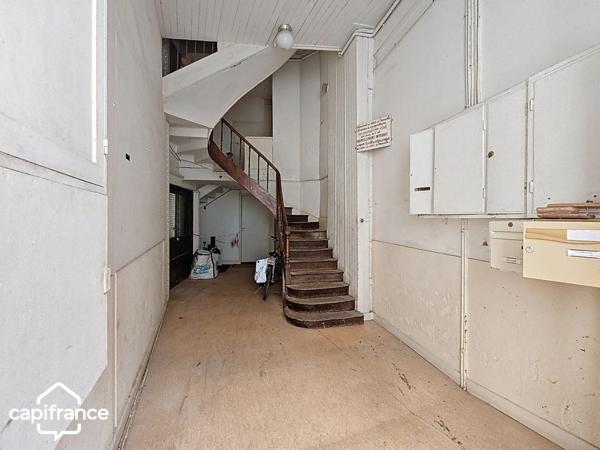 Immeuble à rénover – 335 m² dans le centre historique de Thouars (79) Deux Sèvres