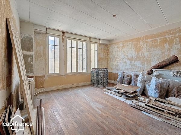 Immeuble à rénover – 335 m² dans le centre historique de Thouars (79) Deux Sèvres