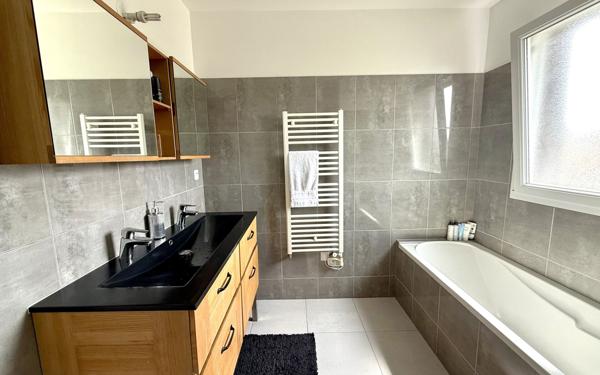 Maison à vendre    6 pièces • 155 m2 Saint-Pryvé-Saint-Mesmin