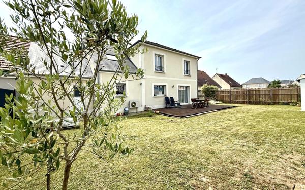 Maison à vendre    6 pièces • 155 m2 Saint-Pryvé-Saint-Mesmin