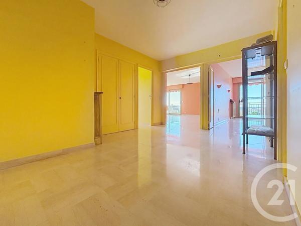 Appartement à vendre  4 pièces - 135,79 m 2   ANTIBES  - 06