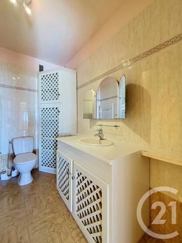 Appartement à vendre  4 pièces - 135,79 m 2   ANTIBES  - 06
