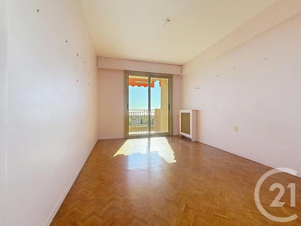 Appartement à vendre  4 pièces - 135,79 m 2   ANTIBES  - 06