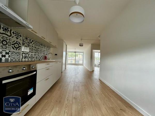 Appartement à louer 3 pièces 66m²