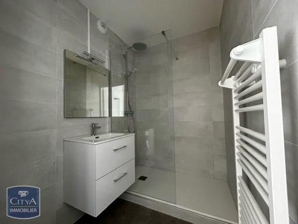 Appartement à louer 3 pièces 66m²