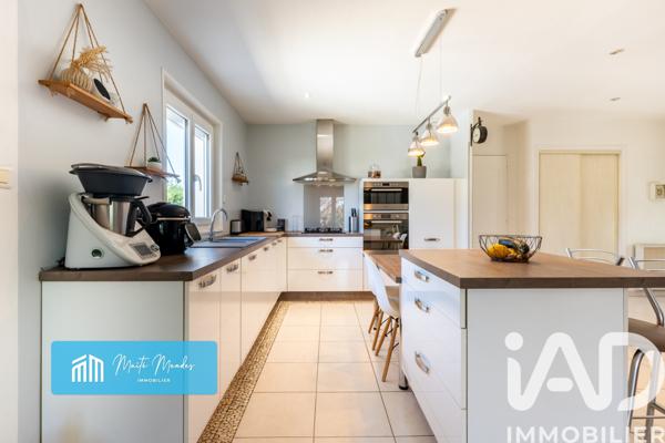Maison à vendre 7 pièces 146,8 m² Sury-le-Comtal