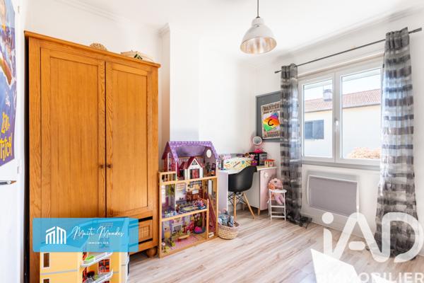 Maison à vendre 7 pièces 146,8 m² Sury-le-Comtal