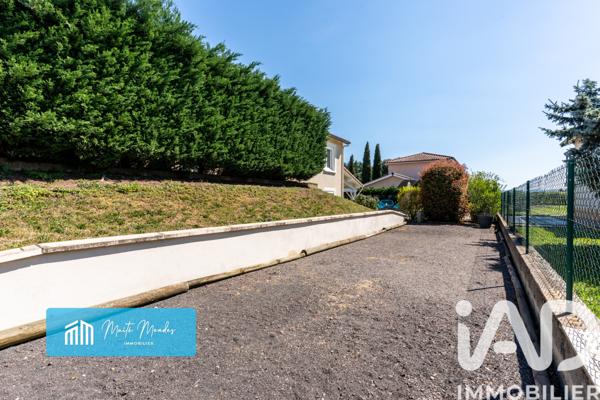 Maison à vendre 7 pièces 146,8 m² Sury-le-Comtal