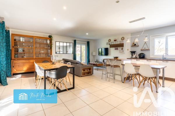 Maison à vendre 7 pièces 146,8 m² Sury-le-Comtal
