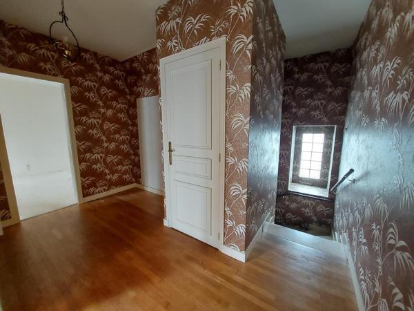 Maison 7 pièces de 218 m² à Laval