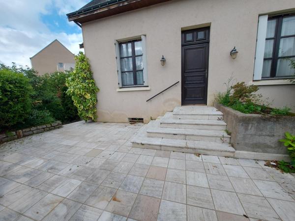Maison 7 pièces de 218 m² à Laval