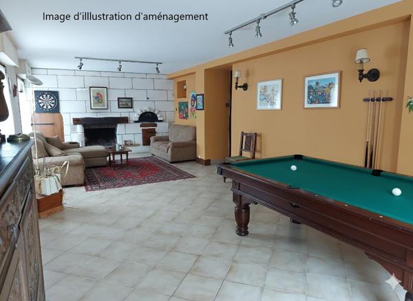 Maison 7 pièces de 218 m² à Laval
