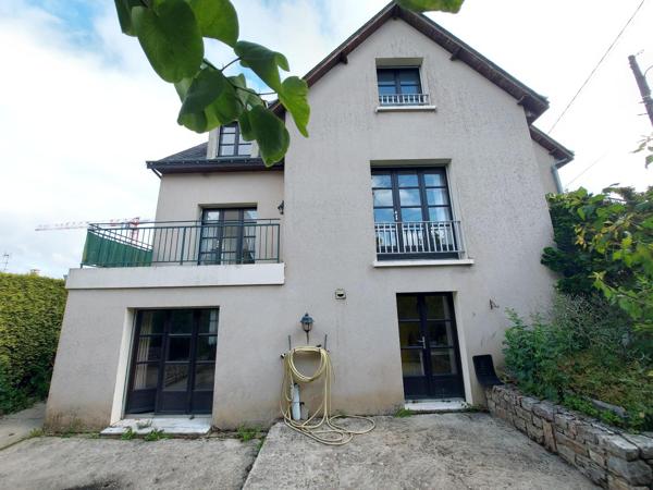 Maison 7 pièces de 218 m² à Laval