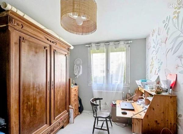 Appartement à SAINT-ETIENNE, 42100 - 4 pièces 75m²