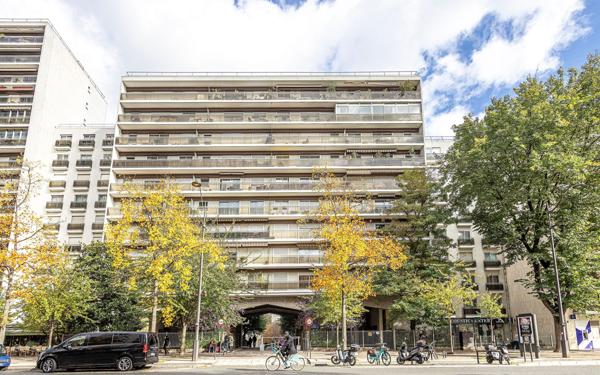 Appartement à vendre    2 pièces • 50,04 m2 Paris 13