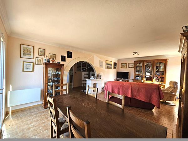 A VENDRE - EYGUIERES - Maison Familiale T5/6  de 140m² sur terrain de 460m²