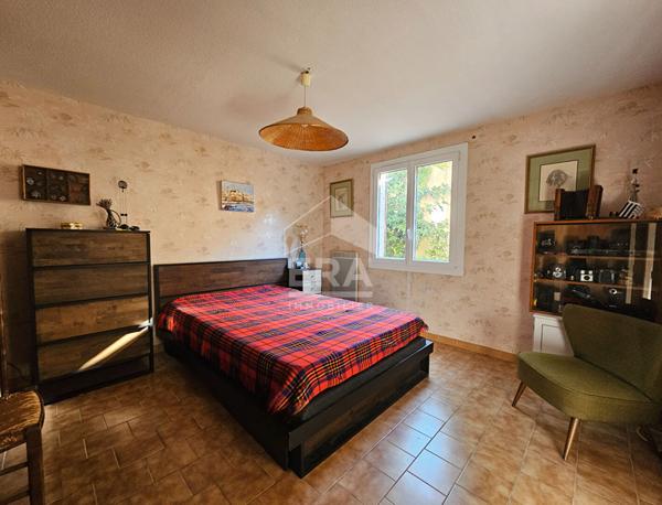 A VENDRE - EYGUIERES - Maison Familiale T5/6  de 140m² sur terrain de 460m²
