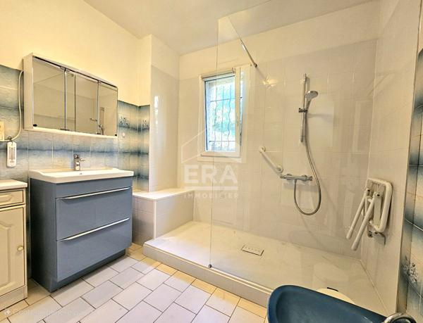 A VENDRE - EYGUIERES - Maison Familiale T5/6  de 140m² sur terrain de 460m²