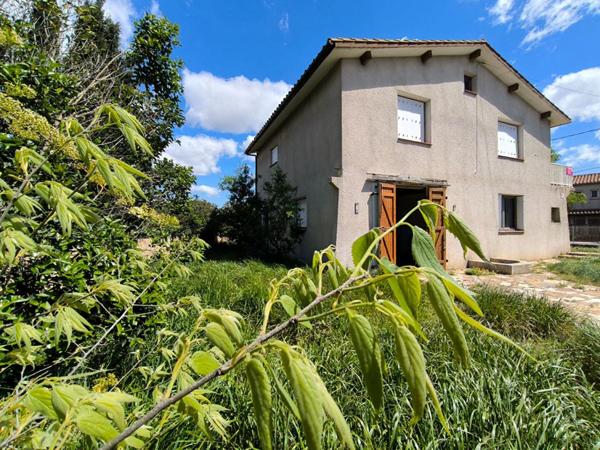 Lézignan Corbières maison  familiale 4 faces /  900 m²