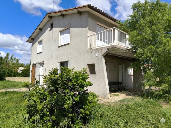 Lézignan Corbières maison  familiale 4 faces /  900 m²
