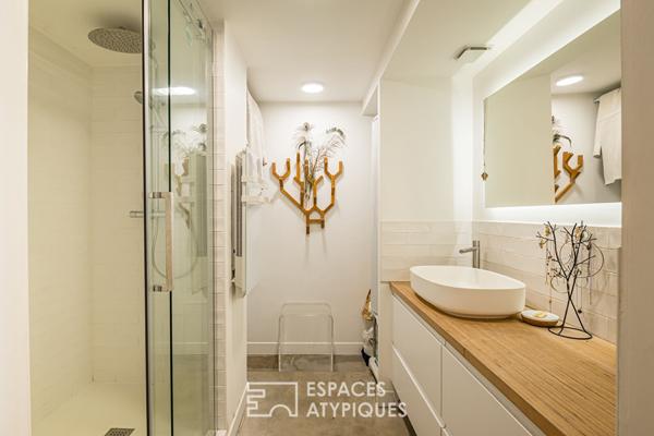 Hangar réhabilité en loft avec extérieur proche Nansouty