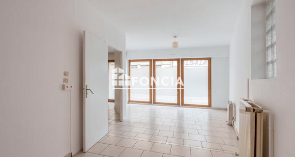 À vendre Local commercial 233 m² - Nancy 54000