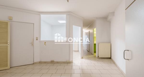 À vendre Local commercial 233 m² - Nancy 54000