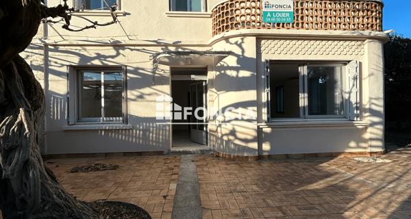 Location Appartement 4 pièces 131.83 m² - Mondragon 84430