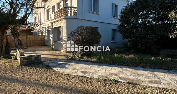 Location Appartement 4 pièces 131.83 m² - Mondragon 84430