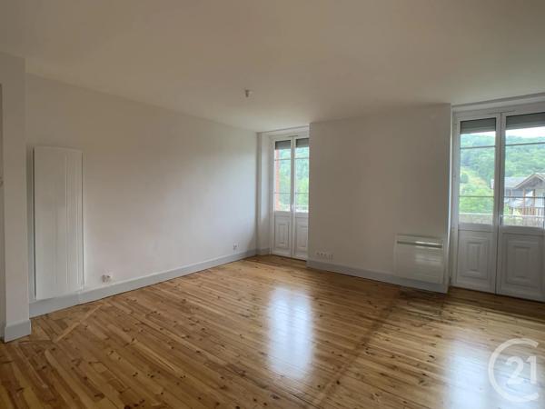 Immeuble à vendre  460 m 2   CASTILLON EN COUSERANS  - 09