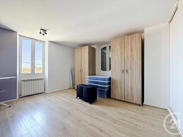Maison à vendre  5 pièces - 185 m 2   LA TOUR DU CRIEU  - 09