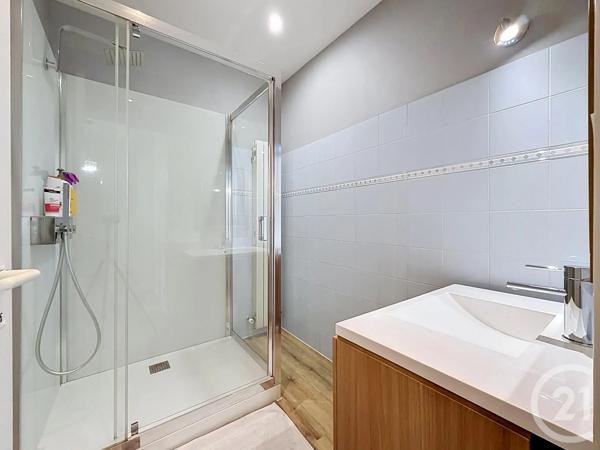 Maison à vendre  5 pièces - 185 m 2   LA TOUR DU CRIEU  - 09