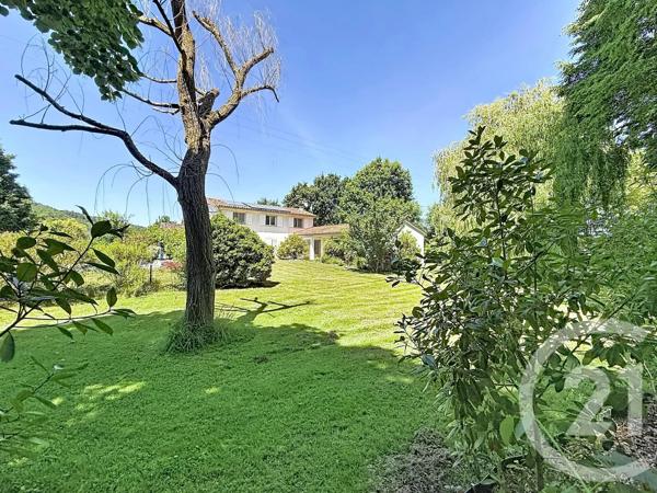Maison à vendre  5 pièces - 185 m 2   LA TOUR DU CRIEU  - 09