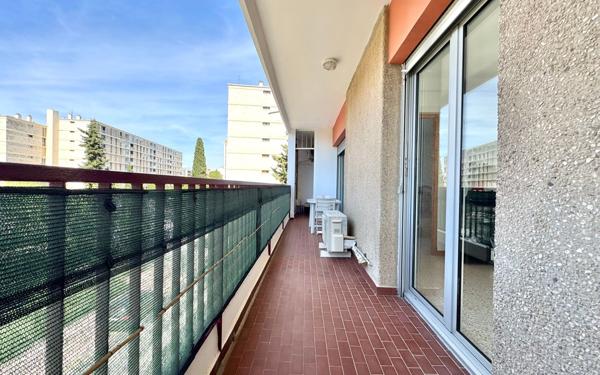 Appartement à vendre    4 pièces • 86,78 m2 Marseille 10