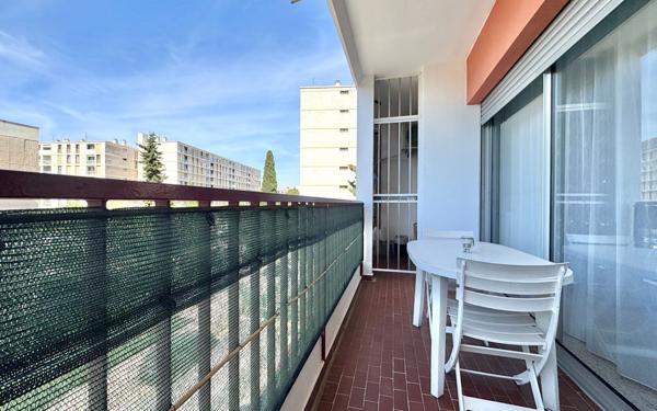 Appartement à vendre    4 pièces • 86,78 m2 Marseille 10