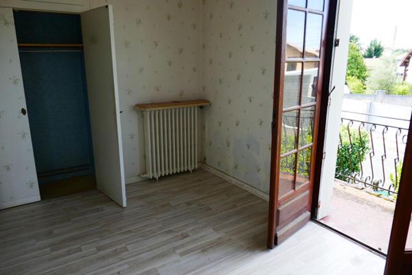 Maison avec garage et dépendance Fort potentiel travaux à prévoir