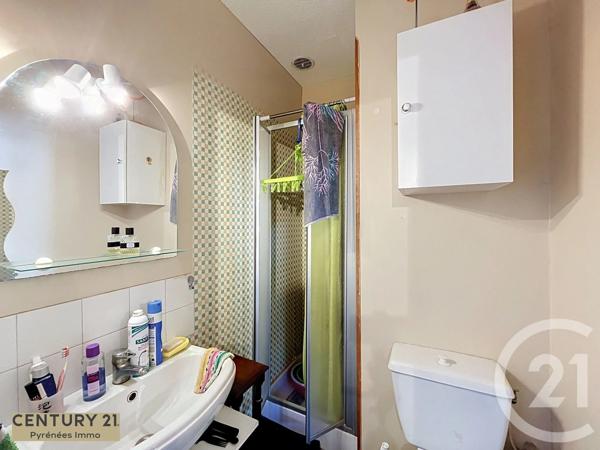 Appartement T2 à vendre  2 pièces - 33,25 m 2   BAGNERES DE LUCHON  - 31