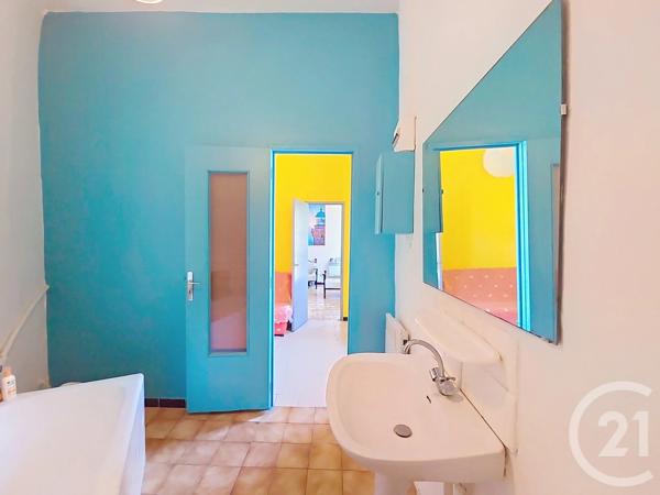 Appartement T3 à vendre  3 pièces - 52 m 2   SETE  - 34