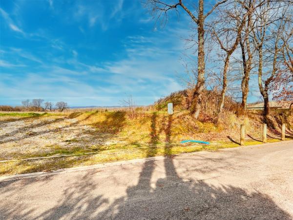 TERRAIN PLAT VIABILISÉ – 1 470 m² – MIRANDE